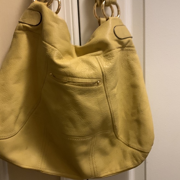 B. Makowsky pretty yellow hobo bag with gold tone hardware - Picture 3 of 4